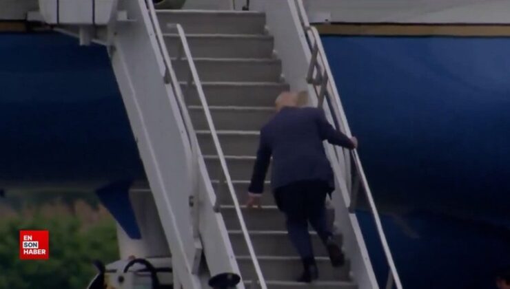 Trump uçağa binerken tökezledi