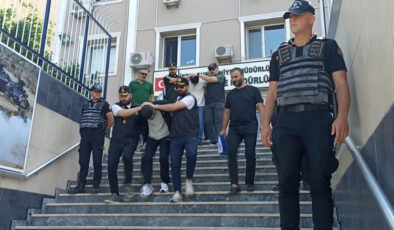 Tuzla’da 3 yıl evvel kardeşlerini öldüren kişinin babasını öldürdüler