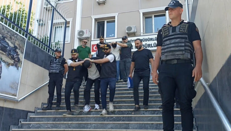 Tuzla’da 3 yıl evvel kardeşlerini öldüren kişinin babasını öldürdüler