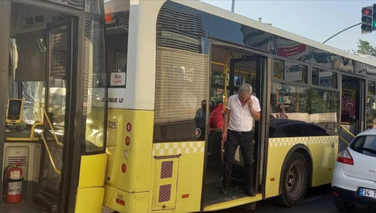 Üsküdar’da kırmızı ışıkta duramayan İETT otobüsü, öteki bir otobüse çarptı