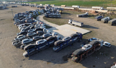 Uzak Doğu’dan getirilen ikinci el araçlar,  Suriye’ye taşınıyor