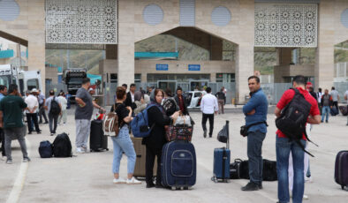 Van’da İranlı turistlerden İsrail’e reaksiyon: İntikam duygusu içindeyiz