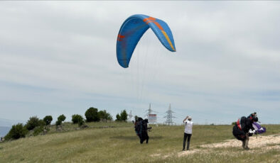 Yamaç paraşütüyle Kahramanmaraş’tan Şanlıurfa’ya 238 kilometrelik süper uçuş