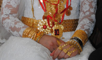 Yargıtay, çok kıskançlığı ve nikahta geçersiz takı takmayı boşanmada kusur saydı