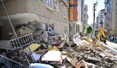 Yeni yapılan binanın 15 yıl içerisinde yıkılmasına karşı denetçisine yaptırım