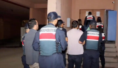 30 vilayette FETÖ operasyonu: 65 tutuklama