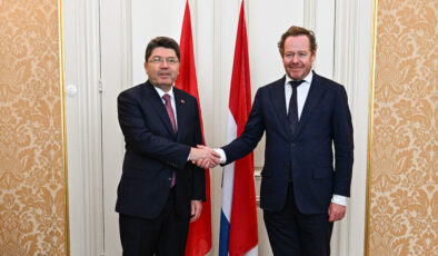 Adalet Bakanı Tunç, Hollandalı mevkidaşı Van Weel ile görüştü