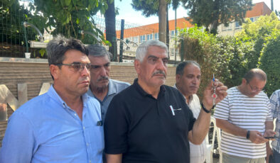 Adana’da belediyeye girişte x-ray aygıtı alarm verince darbedildiğini söyledi