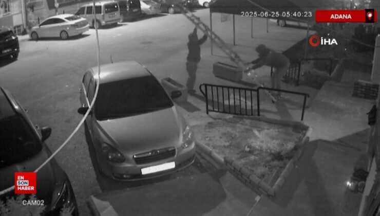 Adana’da merdivenle konuta girip hırsızlık yaptılar