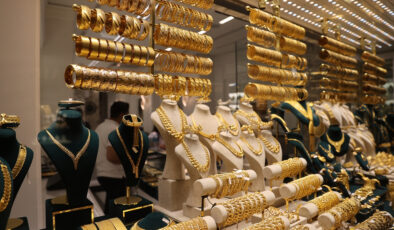 Altının kilosu günün sonunda 4 milyon 280 bin liraya geriledi