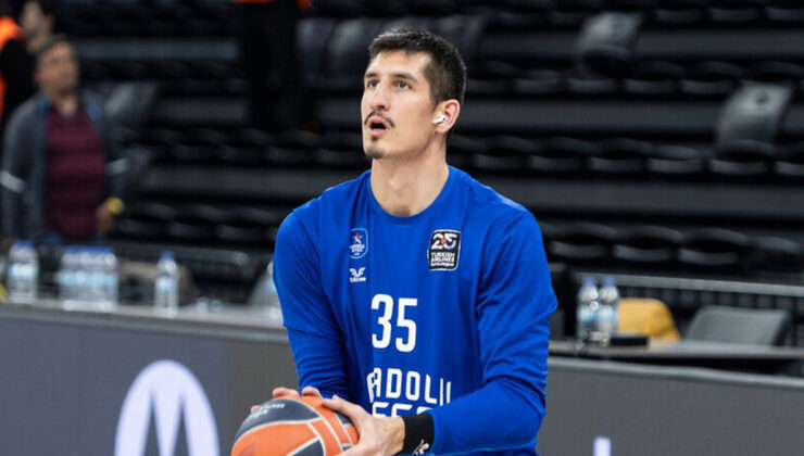 Anadolu Efes, Derek Willis ile yollarını ayırdı