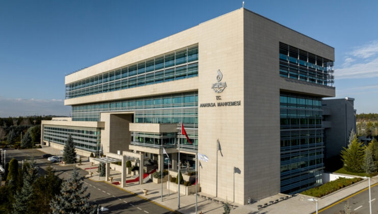 Anayasa Mahkemesi’nden arabulucu yanlışı sebebiyle mağdur olan personele tazminat kararı