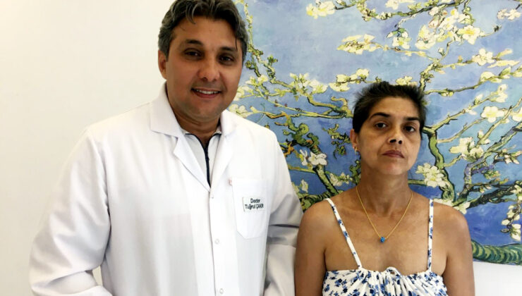 Antalya’da 4 yıldır dışkı kusan hasta sıhhatine kavuştu