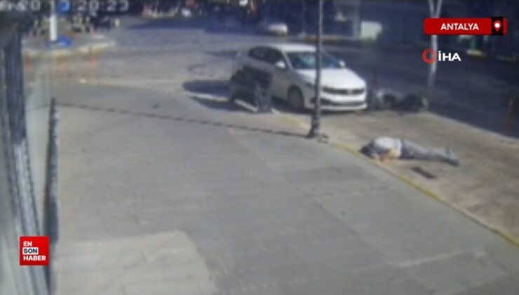 Antalya’da araba ile çarpışan motosikletin şoförü metrelerce savruldu