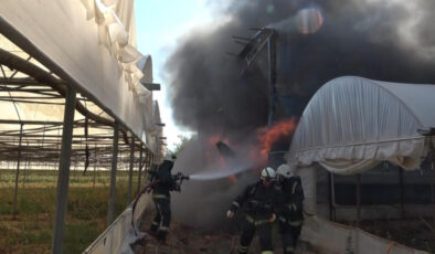 Antalya’da Mobilya atölyesi yangınında faciadan dönüldü