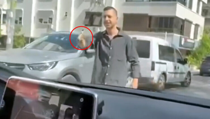 Antalya’da trafikte tartıştığı bayanlara tabanca doğrultan şoför tutuklandı