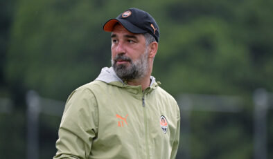 Arda Turan, Shakhtar Donetsk’teki birinci maçını kazandı