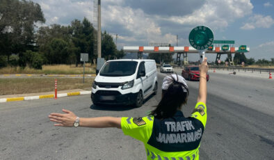 Aydın’da durdurulan araçta 5 sistemsiz göçmen yakalandı