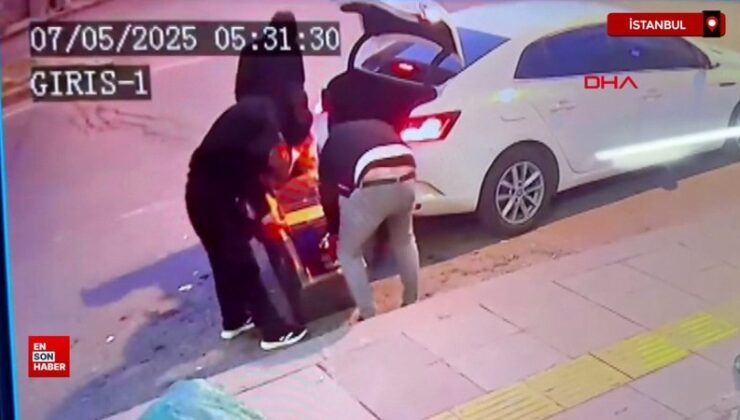 Başakşehir’de iş yerinde açamadıkları kasayı taşıyarak çaldılar