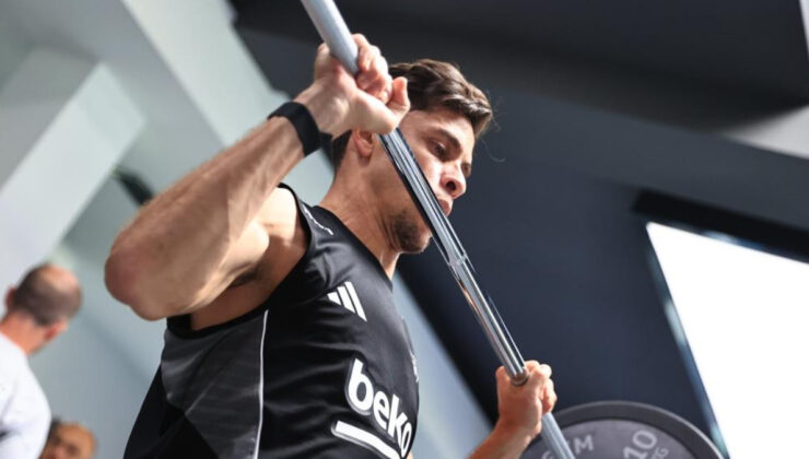 Beşiktaş salonda çalıştı