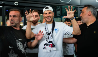 Beşiktaş’ın yeni transferi David Jurasek İstanbul’da