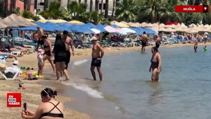 Bodrum’da sıcaklık 40 dereceyi buldu, kıyılar ve havuzlar doldu taştı