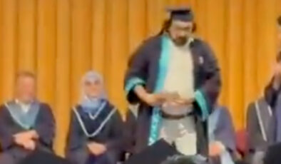 Boğaziçi Üniversitesi mezuniyet merasiminde diplomasını yırttı