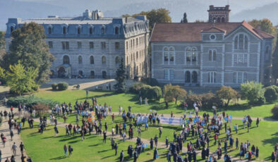 Boğaziçi Üniversitesi’nde iki fakülte kapatıldı