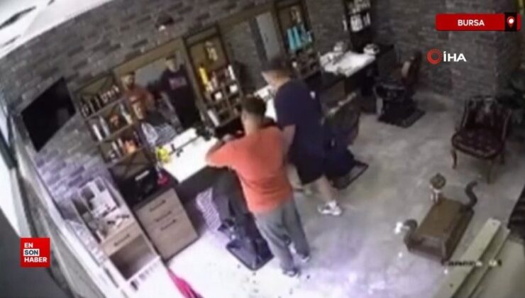 Bursa’da sarsıntı paniği: Tıraş sırasında sokağa koştular