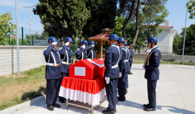 Edirne’de kazada jandarma trafik tim kumandanı öldü