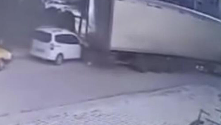 Elazığ’da tır dorsesine takılı kalan araç metrelerce sürüklendi