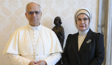Emine Erdoğan, Papa 14. Leo ile bir ortaya geldi