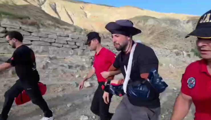 Erzincan’da paraşütçü, Keşiş Dağları’na kuvvetli iniş yaptı