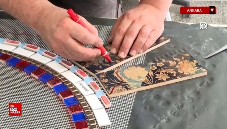 Fransız sokak sanatkarı Ememem, ‘şehirlerin yaralarını’ mozaikleriyle örtüyor