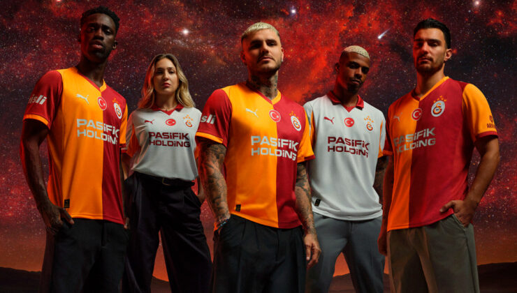 Galatasaray yeni dönem formalarını tanıttı