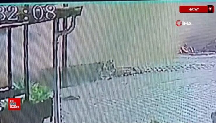 Hatay’da minibüs kazası: 18 yaşındaki şoför hayatını kaybetti