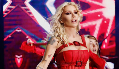 İrem Derici ile Melih Kunukçu aşkı bitti!  Toplumsal medyadan birbirlerini sildiler