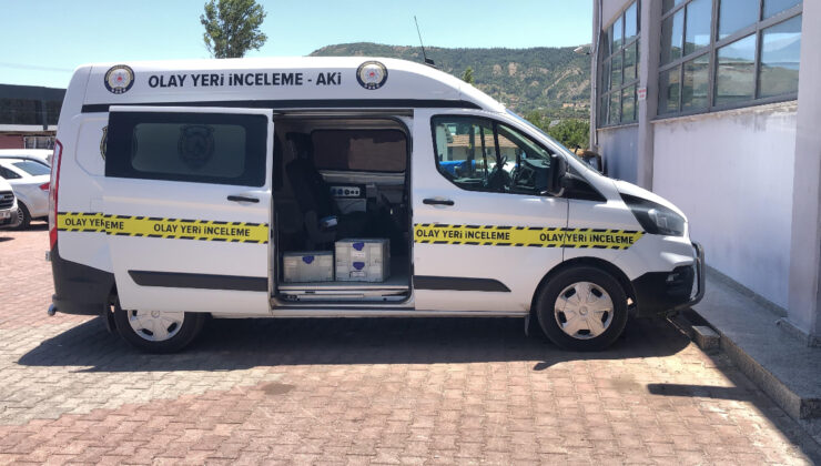 Isparta’da liseli stajyerin boynu traktörün römork aparatına sıkıştı