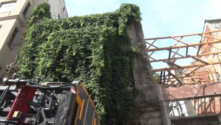 İstanbul’da metruk binada çıkan yangın korkuttu