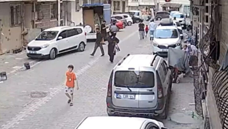 İstanbul’da sokak ortasında cebinden telefonu çalındı