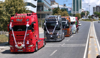 İstanbul’da son model tırlarla düğün konvoyu