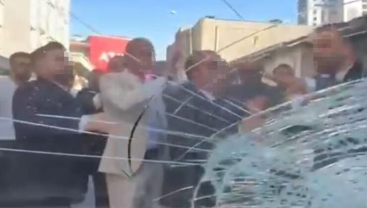 İstanbul’da yolu kapatan düğün konvoyuna reaksiyon gösterince hücuma uğradı