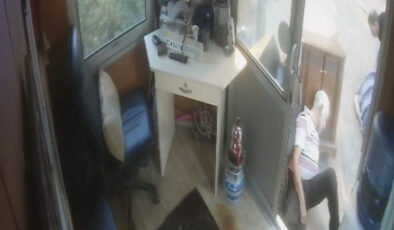 İzmir’de kötüleşen arkadaşına müdahale etti: İkisi de kalp krizinden öldü