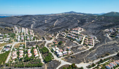 İzmir’de yangından geriye gözyaşı kaldı: Oluşan hasar havadan görüntülendi