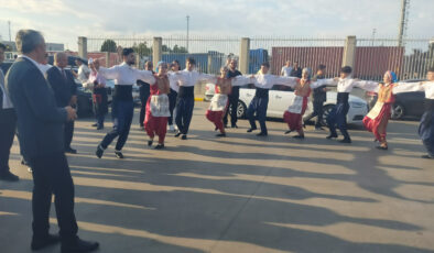 Kapıkule’de coşkulu karşılama: Gurbetçilerin anavatana seyahati başladı