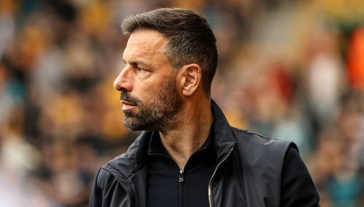 Leicester City’de Ruud van Nistelrooy periyodu sona erdi