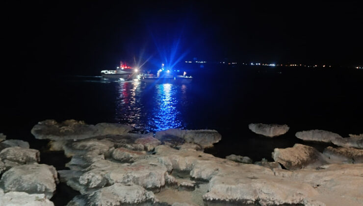 Mersin’de gece denize girenlerden biri boğuldu: 2 kişi kayboldu