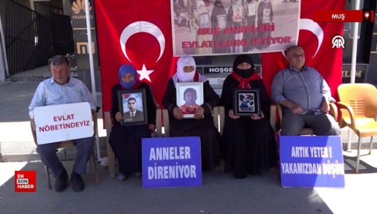 Muş’ta aileler DEM Parti binası önünde evlat nöbetini sürdürüyor