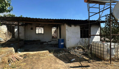 Ödemiş’te yangında konutlar ziyan gördü