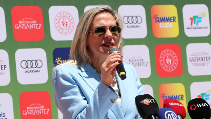 Şafak Müderrisgil: Türk tenisi ismine tarihi anlar yaşıyoruz